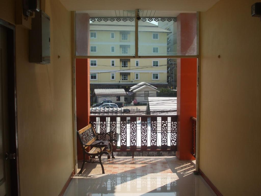 Aura House Hotel Pattaya Buitenkant foto