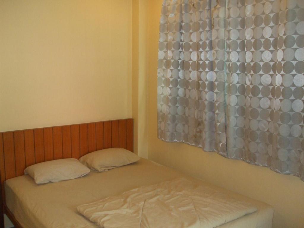 Aura House Hotel Pattaya Kamer foto